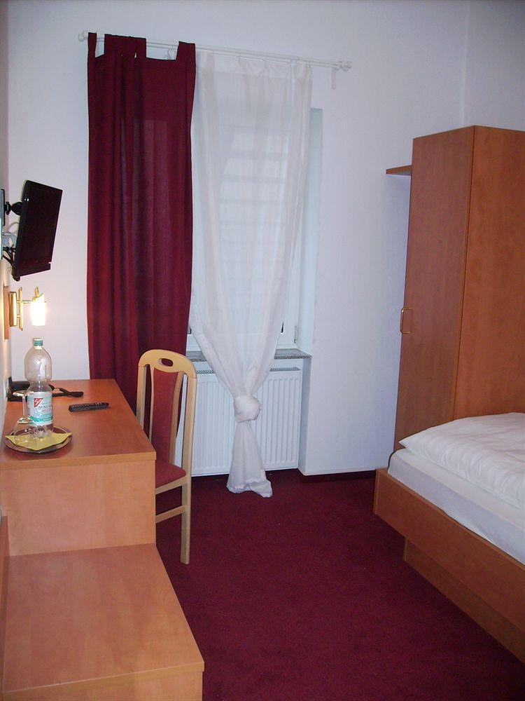 Hotel Bonn Voyage Exteriör bild